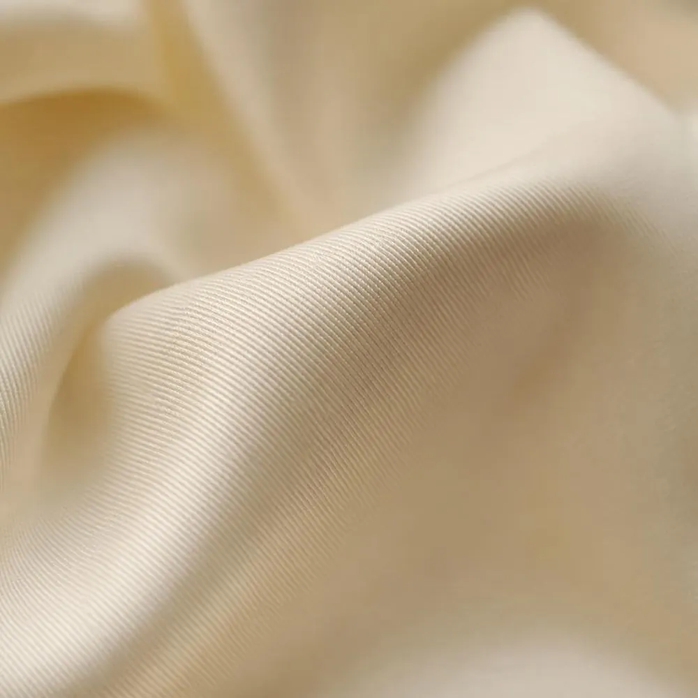 Ivory Dinner Twill fabric — 100% Super 120s Wool